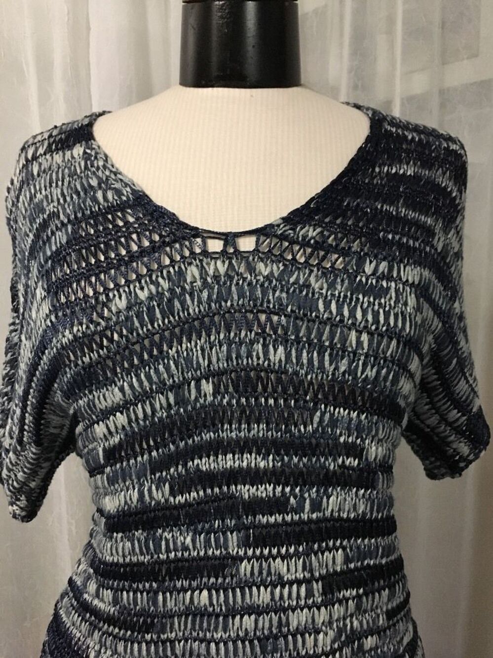Eileen Fisher Women's Sweater Blue & White V-Neck Size Small NWT